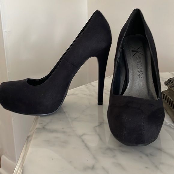 Kardashian kollection black heels NWOT - Picture 2 of 10